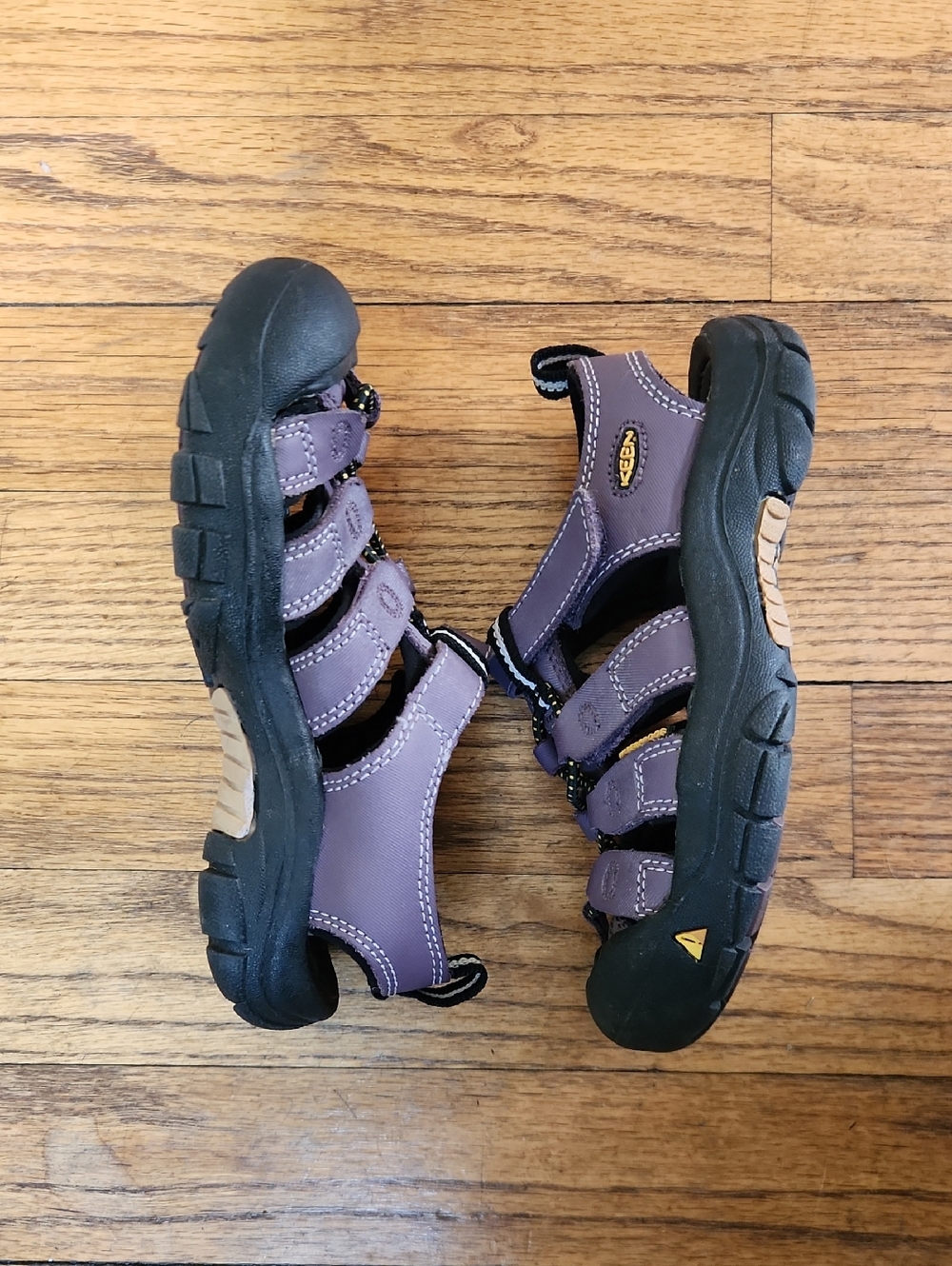 KEEN Kids Purple and Black Adventure Sandals Childrens Size 12 - Picture 3 of 11